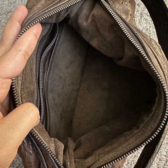 Giorgio Armani Shoulder Bag, Ostrich Leather in dark brown. - Picture 4 of 5